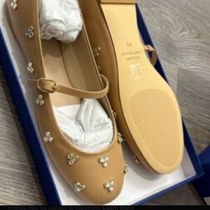 Stuart Weitzman Tan Flats with Heart Embellishments PRICE IS FIRM